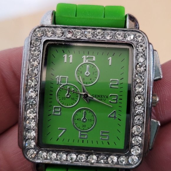 Geneva Watch Lot of 5 Blue Green Silicone Bands Untested No Batteries For Parts - Picture 14 of 15